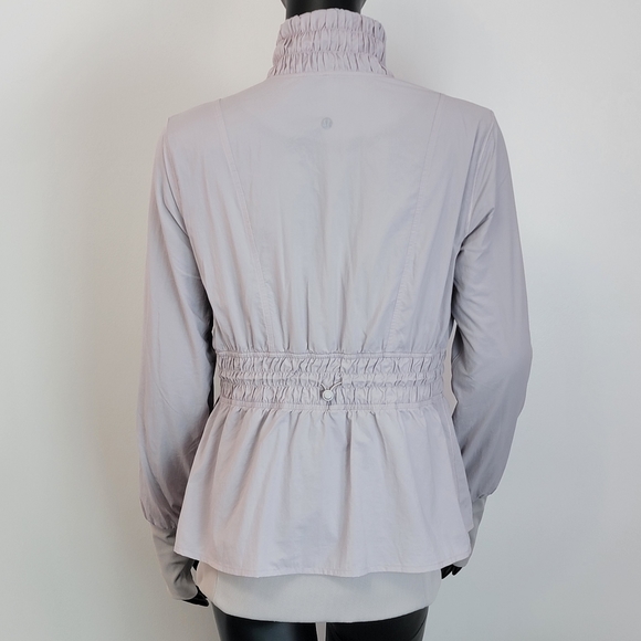 Lululemon Sights Seen Jacket Chrome 8 Medium - Picture 3 of 8
